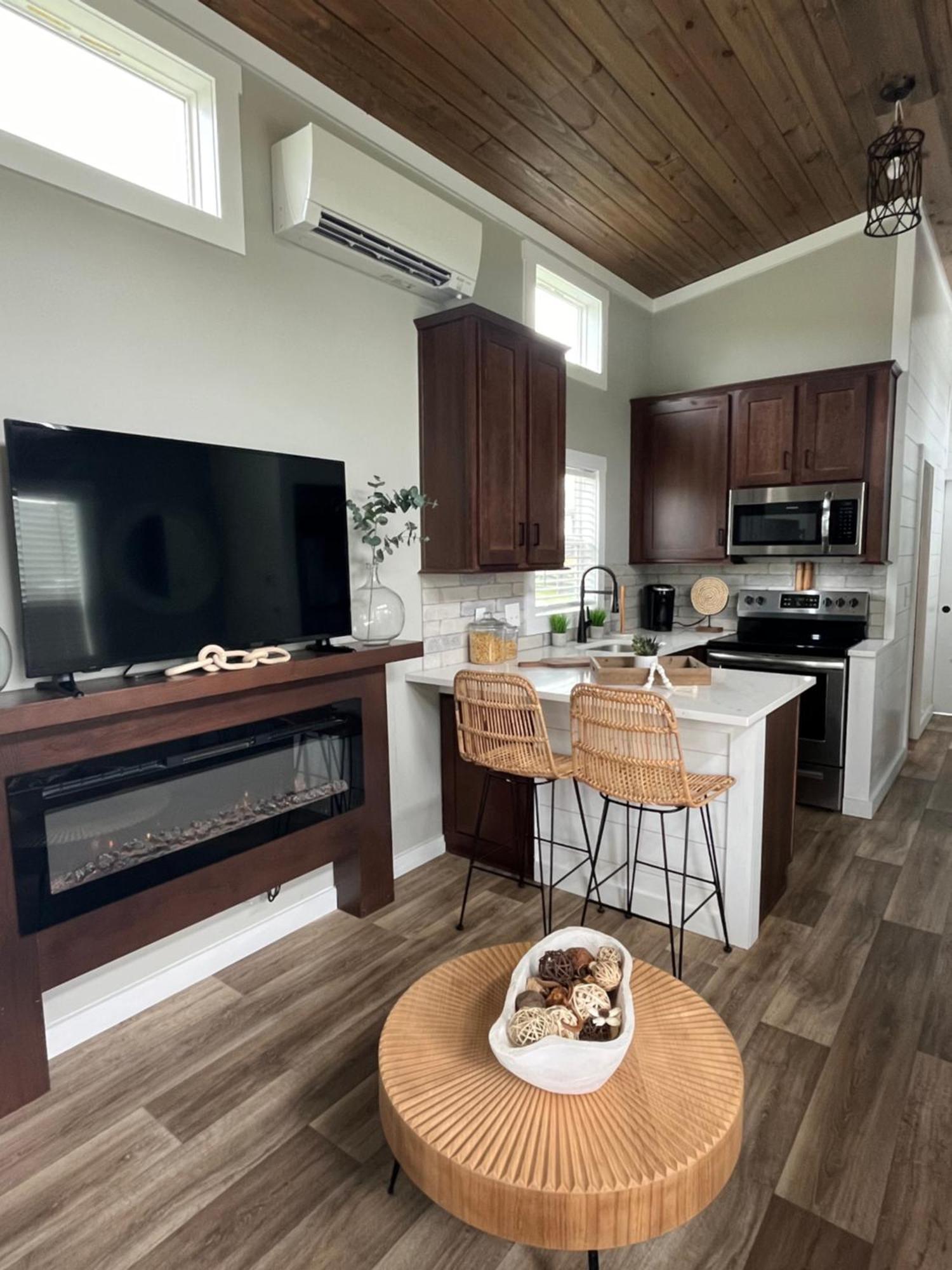 Luxury Riverfront Tiny House- Amazing Views- #111 Strawberry Plains エクステリア 写真